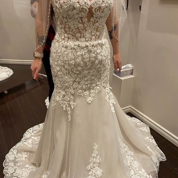 Mori Lee size 10 Roxanne wedding dress - Picture 7 of 12